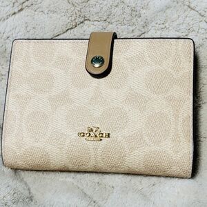 SOLD-Coach Tan and Cream Wallet with Zip Pocket-Limited Edition 2in1 wallet